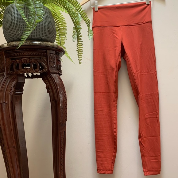 lululemon athletica Pants - NWOT red wunder under luxtreme 6